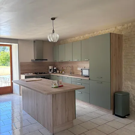 Holiday home De Groupe A La Campagne Au Coeur Des Plages Du Debarquement Manvieux
